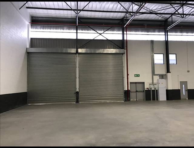 1,172M² FACTORY TO LET IN PAROW CENTRAL